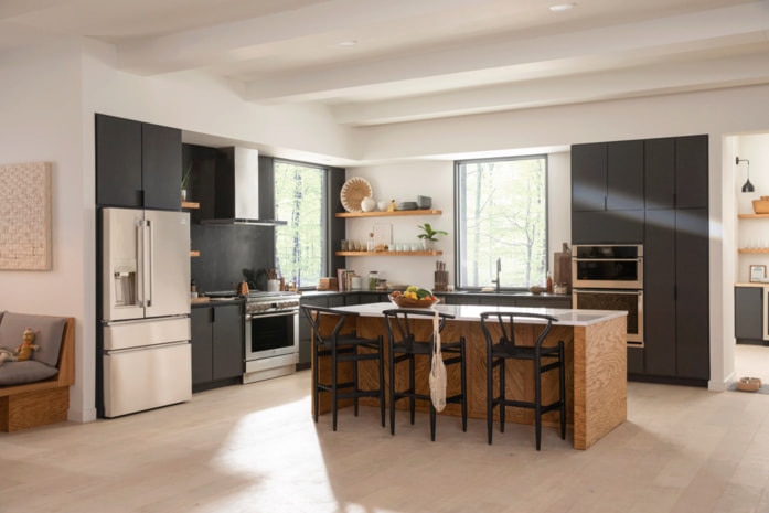Alt text: built-in kitchen appliances benefits