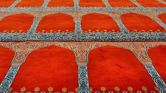 Tips to Choose the Right Vacuum Cleaner for Mosque Carpet