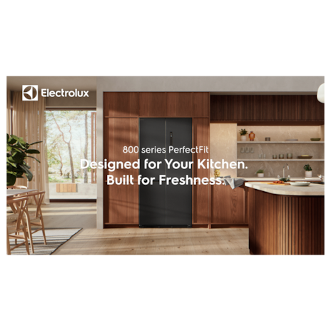 522L 800 Series Quad door refrigerator